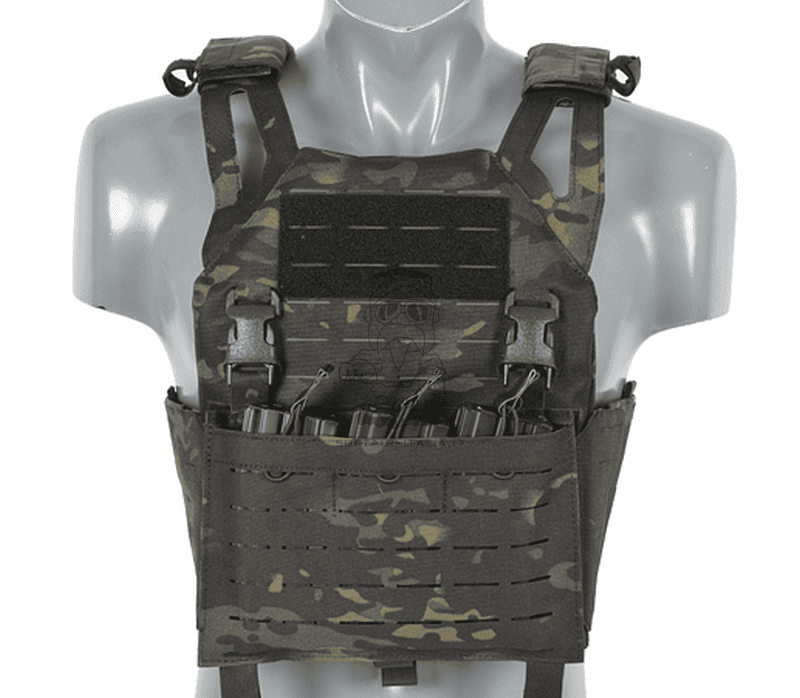 Plate Carrier - Body Armour MB Multicam Black Laser Cut Buckle Up M4 - AK Pouches by 8Fields