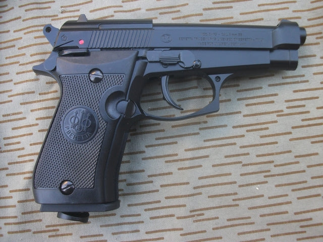 M84FS Beretta Co2 Scarrellante Scritte e Loghi Originali by Umarex