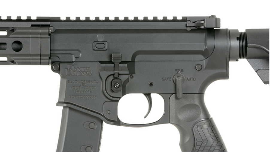 PCC Daniel Defense Pistol Caliber Carbine 13,5" GBBR MWS by EMG > Double Eagle